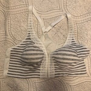 Lane Bryant Cacique wireless bra - size 42D